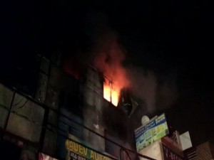 uttam nagar fire