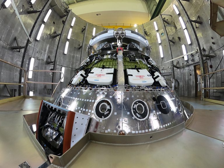 orion spacecraft artemis 2