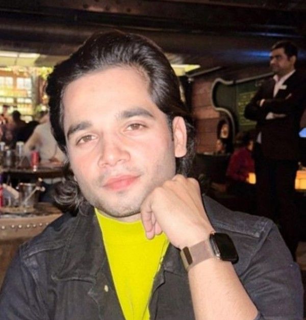 suyash sharma