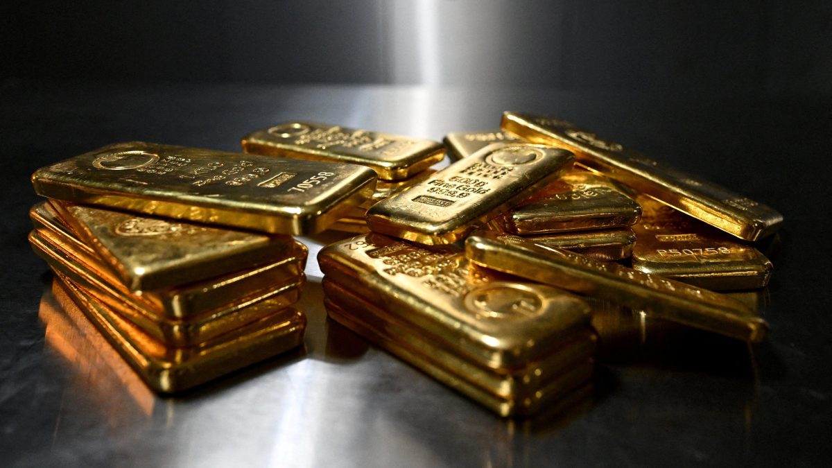 Gold rises on MCX as investment demand supports precious metals
