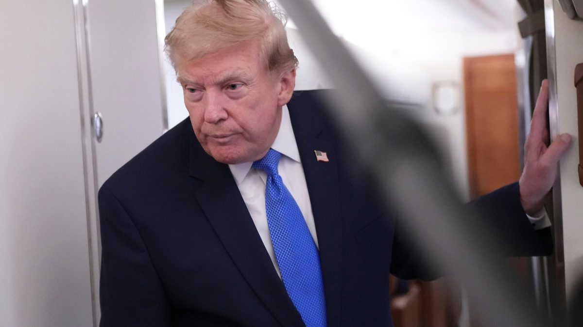Judge again bars Trump admin from implementing order to limit mail voting