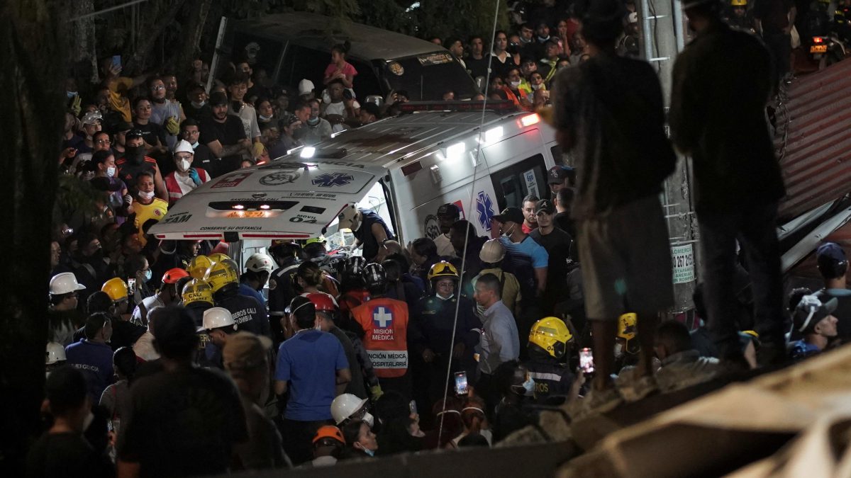 Colombia earthquake death toll tops 250 as rescuers race to find survivors