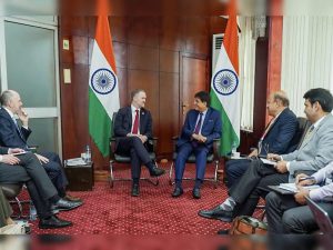 Indian and United States officials meeting for trade discussions